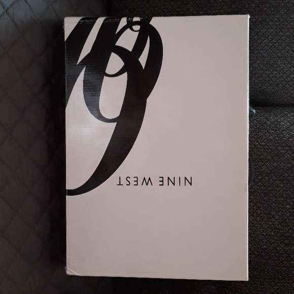 Nine West Grey Boots - Picture 8 of 8